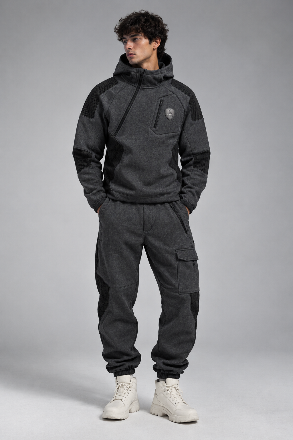 The Tundra Tech Fleece Set
